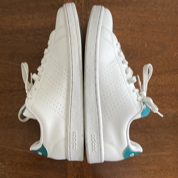 Adidas Tennis Shoes - Picture 5 of 8